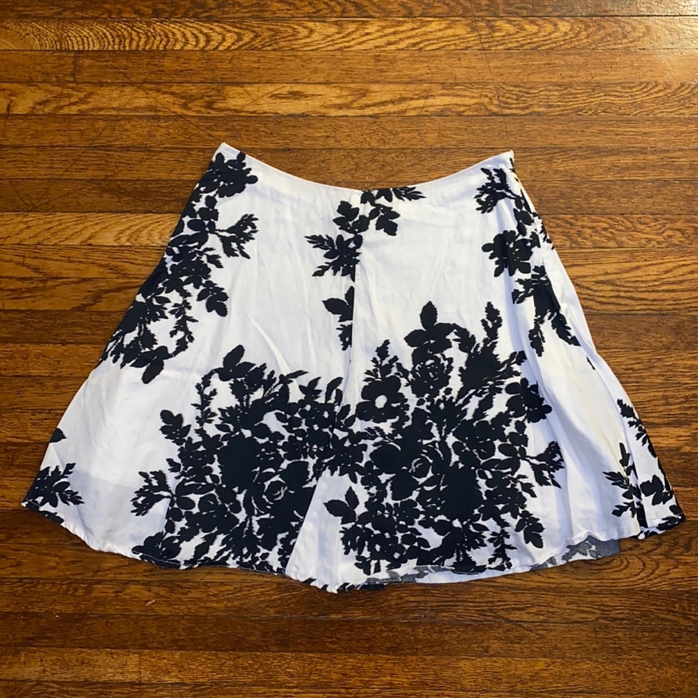 GAP Blue and White Floral Skirt